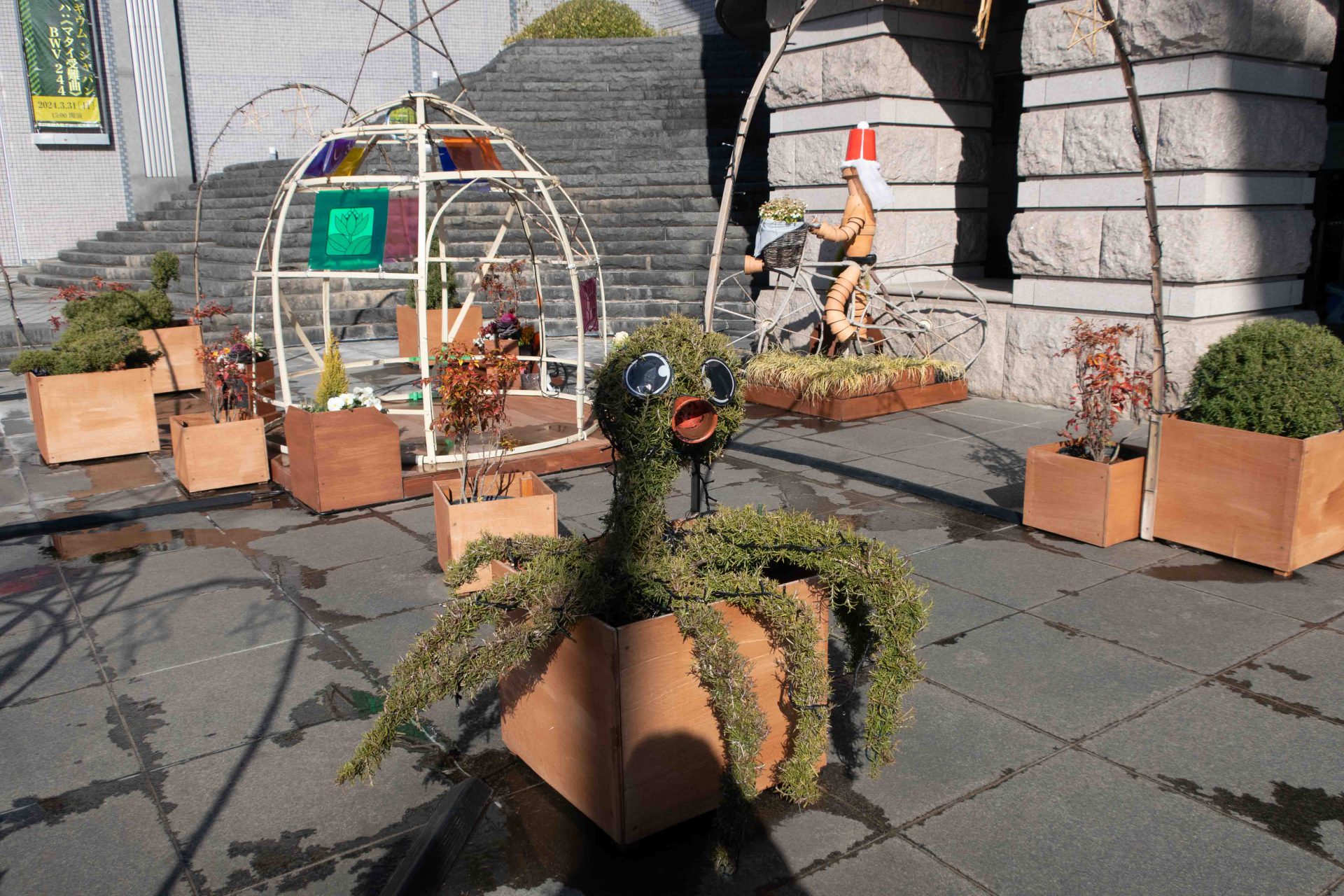 水戸芸術館　タコ　240211 (1 - 1)